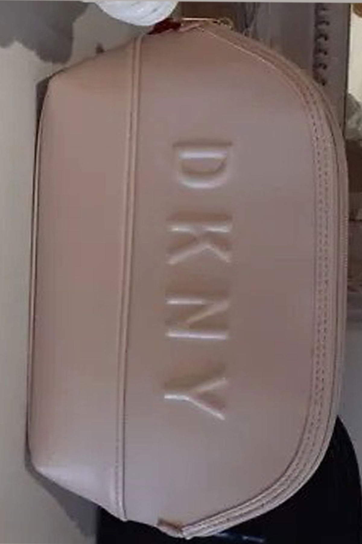 DKNY RSOE COLOR MAKEUP BAG