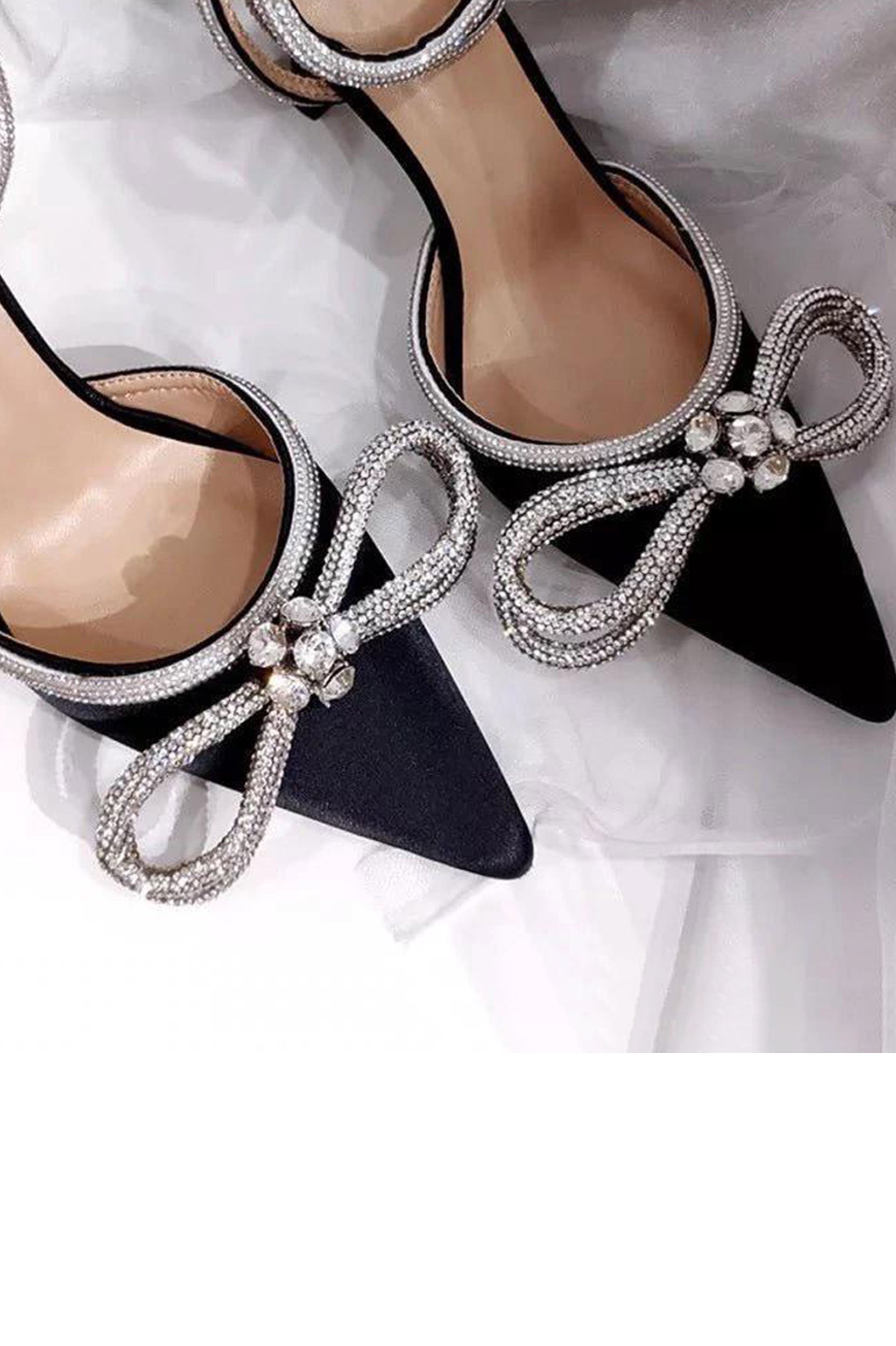 CLOSET TOE BOW POINTER BLACK SATIN HEELS