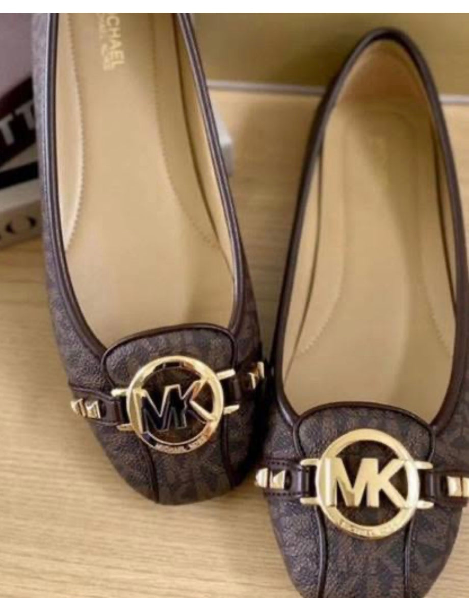 MICHEAL KORS FULTON PUMPS BROWN